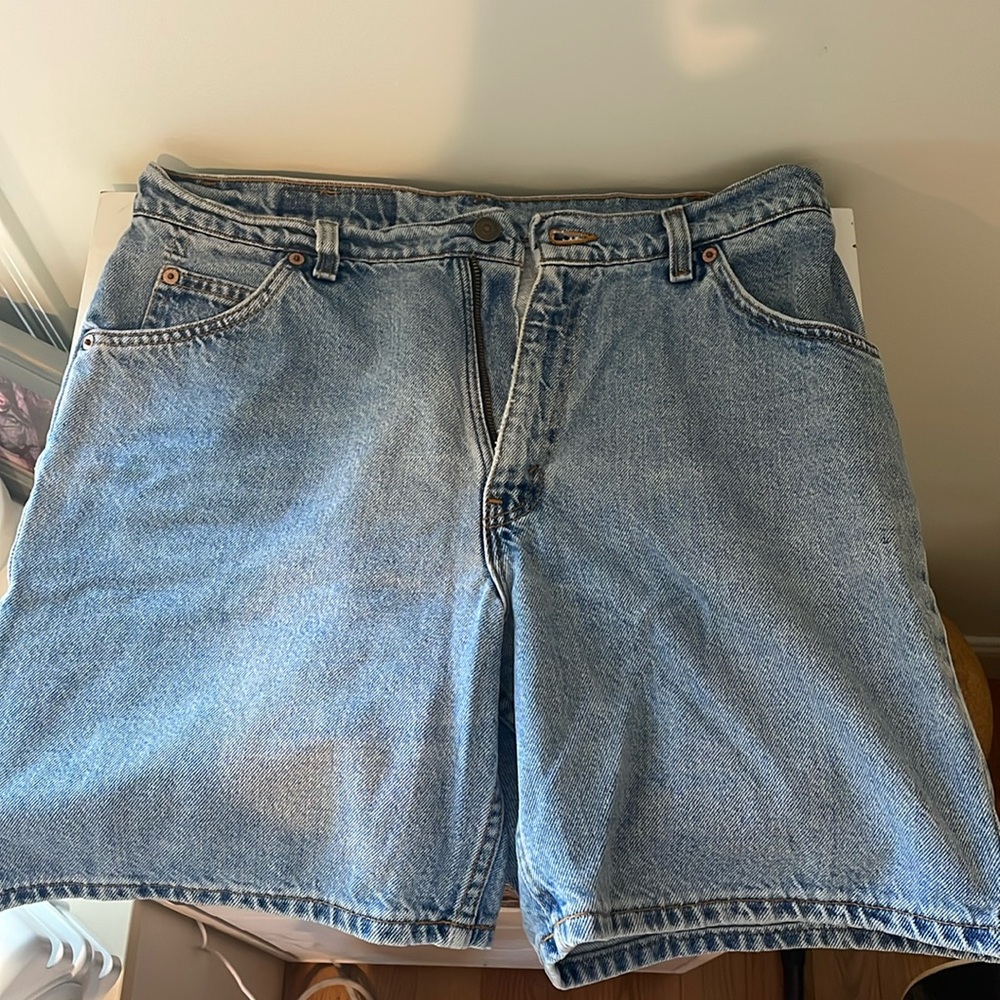 LEVI JEAN SHORTS - Size 12